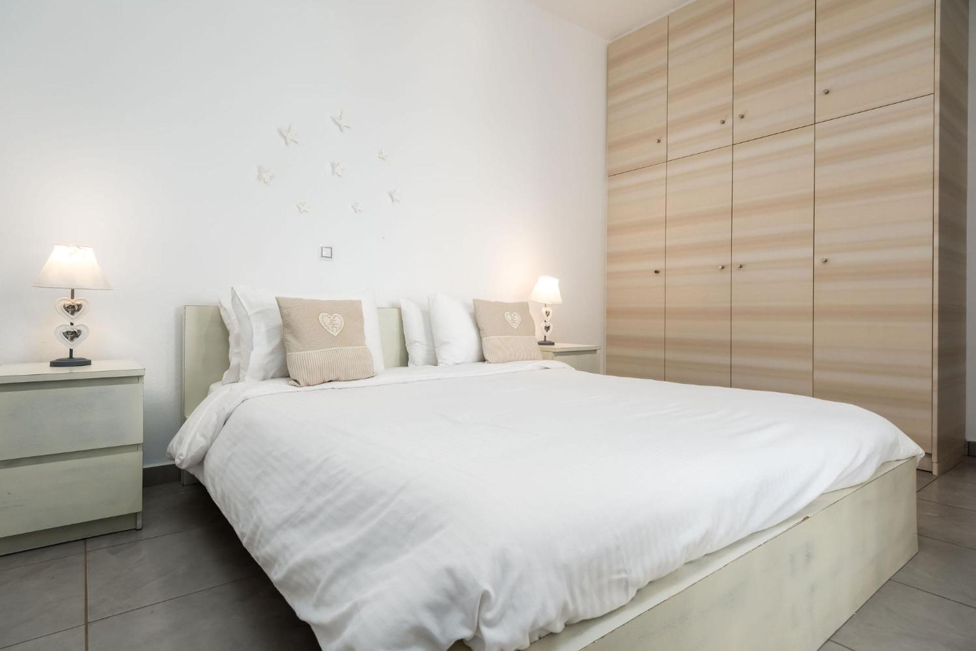 Azzurro Bianco Suites Páros 외부 사진