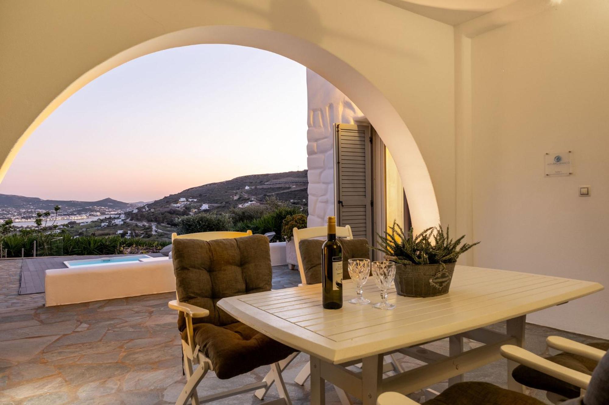 Azzurro Bianco Suites Páros 외부 사진