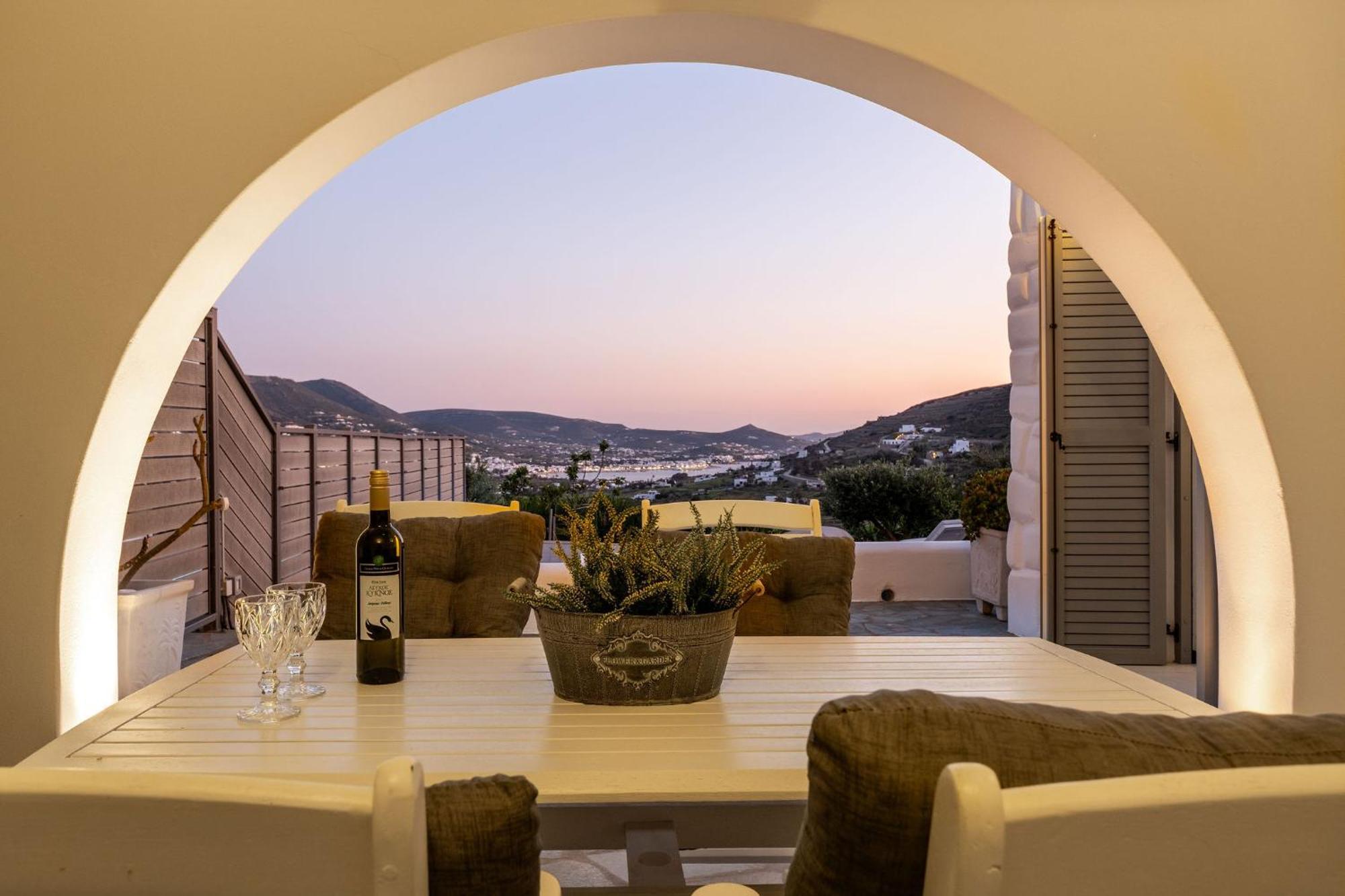 Azzurro Bianco Suites Páros 외부 사진
