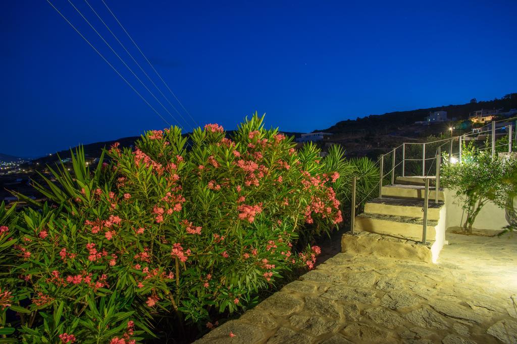 Azzurro Bianco Suites Páros 외부 사진