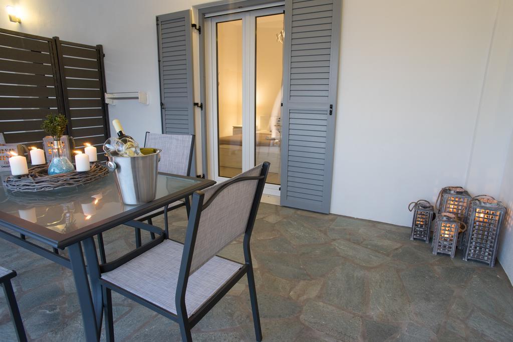 Azzurro Bianco Suites Páros 외부 사진
