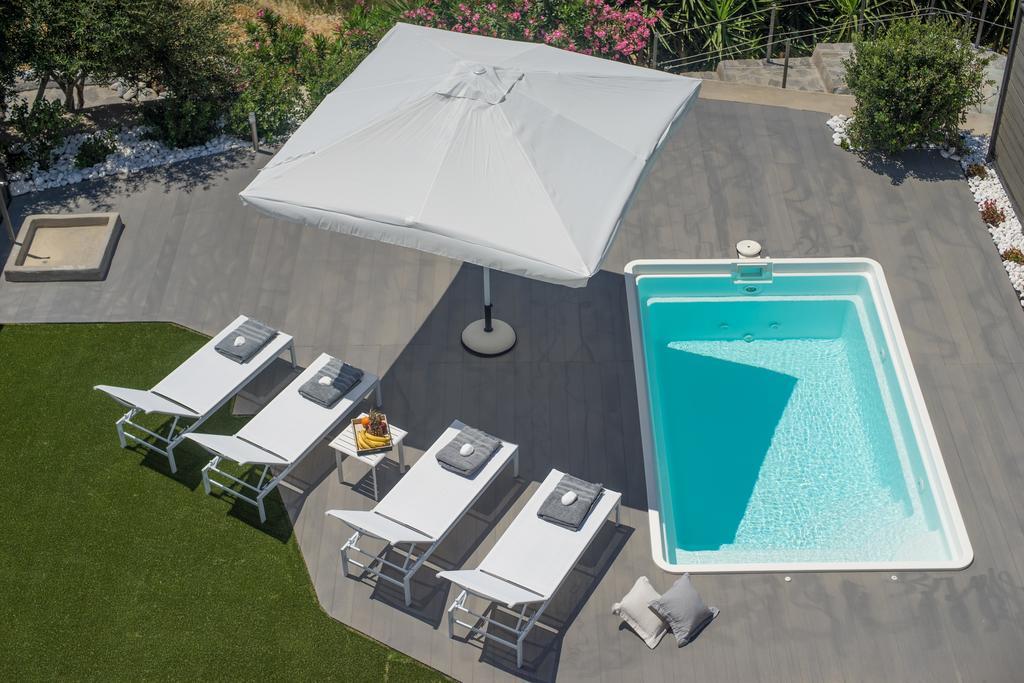 Azzurro Bianco Suites Páros 외부 사진